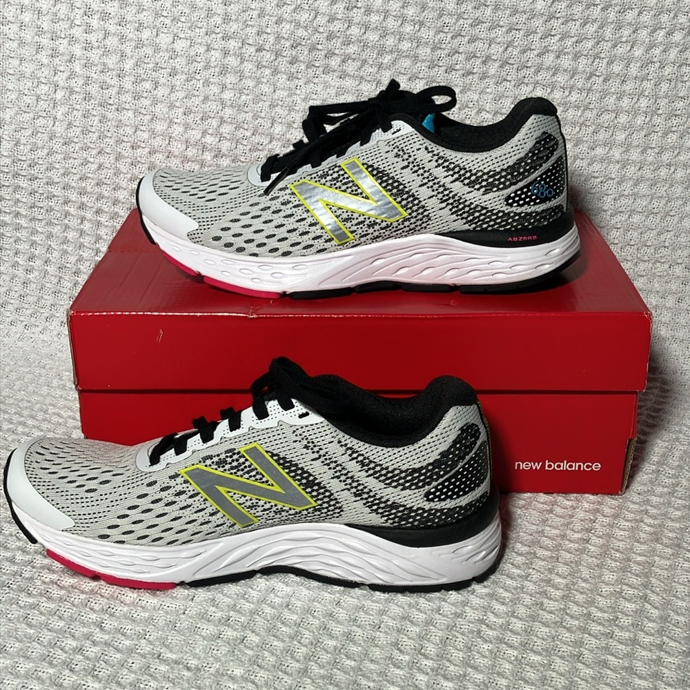NIB - New Balance Women’s Running Shoes